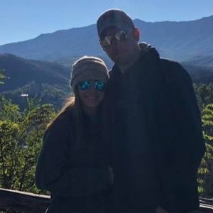 Meet your Posher, Whitney